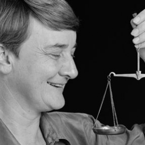 Tara Hunt interviews Marilyn Waring on measuring a country's health and wealth Tara Hunt interviews Marilyn Waring on measuring a country's health and wealth